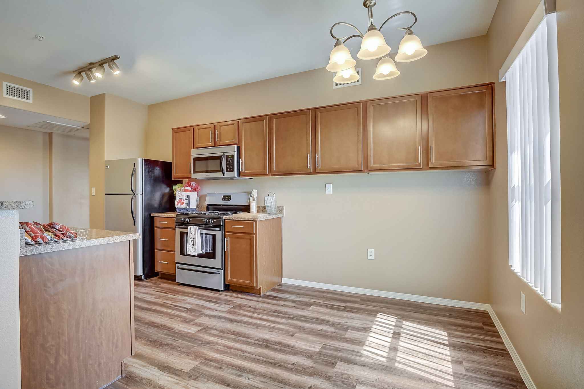 Apartment Spacious Kitchen And Dining Area Layout2