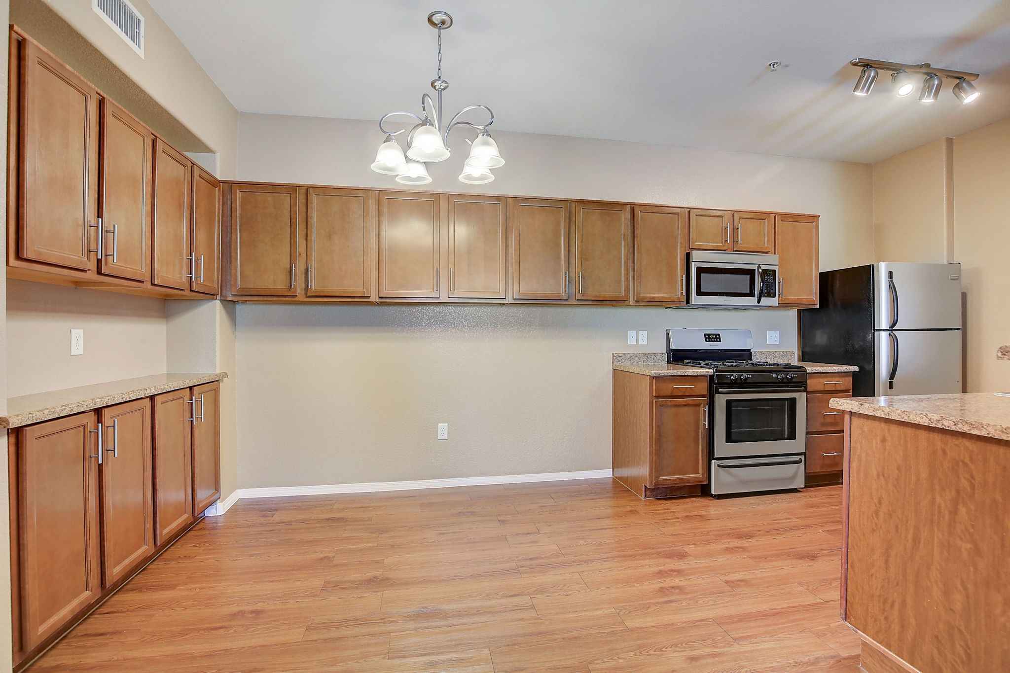Apartment Spacious Kitchen And Dining Area